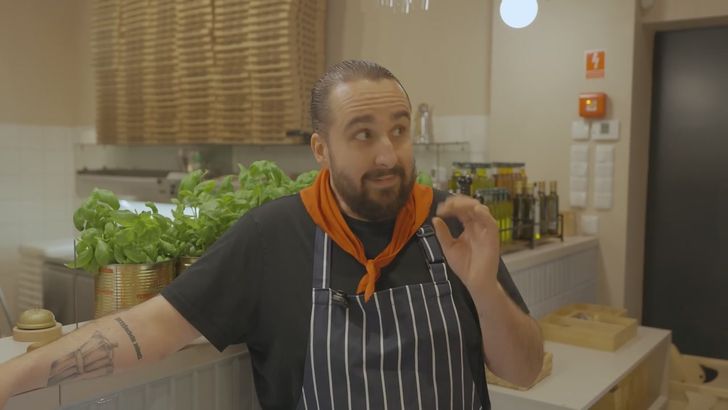 Był na dnie. Dziś na pizzy zarabia 200 tysięcy miesięcznie. Czego się nauczył?