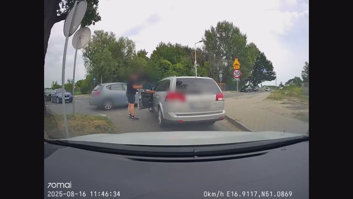 Szokujące sceny na drodze. Pijany Ukrainiec walczył z policjantem