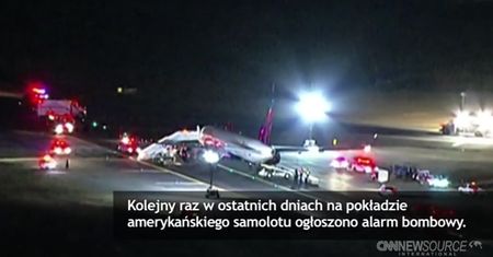 Seria alarmów bombowych w samolotach