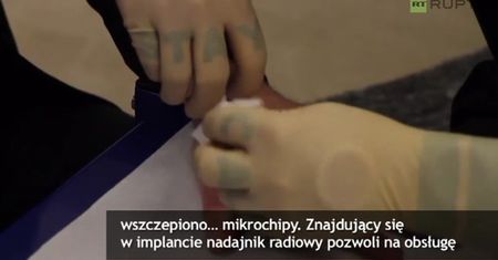 Szwedzka firma chipuje swoich pracowników