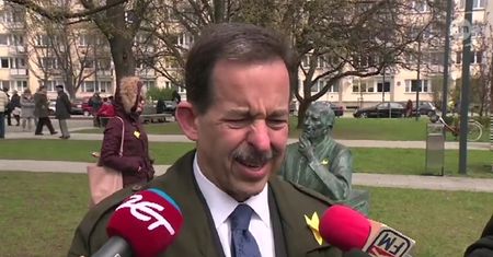 Ambasador USA tłumaczy słowa szefa FBI
