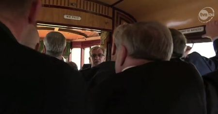 Wykolejenie się tramwaju z Bronisławem Komorowskim