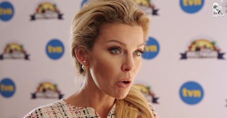 "Żona Hollywood" tłumaczy się z wydatków na kosmetyki. "Maska ze ślimaków kosztuje 13 dolarów"