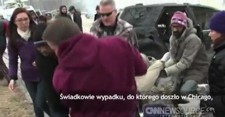 Uratowali 17-latka z płonącego samochodu