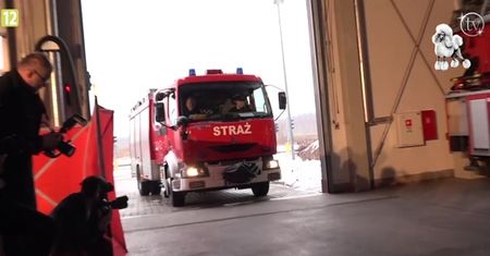 Wesołowski i Zakościelny jako strażacy
