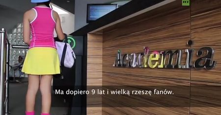 9-latka na siłowni