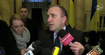 Schetyna: śmierć Niemcowa symboliczna