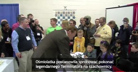 8-latka pokonała Schwarzeneggera w szachy