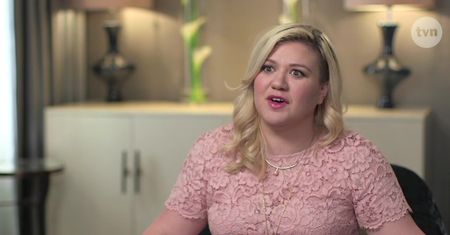 Kelly Clarkson o ciąży: To ciężka robota stworzyć człowieka