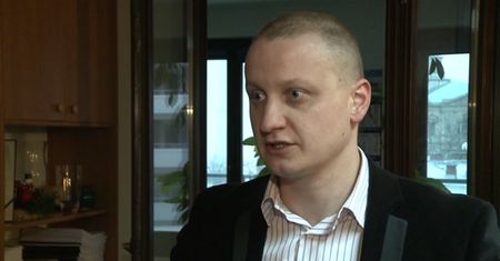 Ceny ropy spadają i wpływają na inne surowce