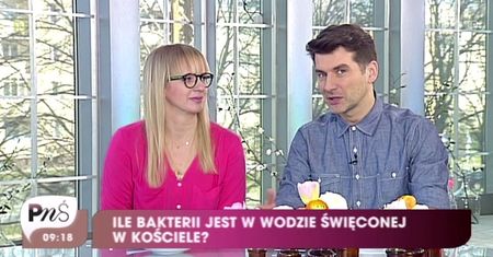 Ile bakterii jest w wodzie święconej?