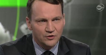 Sikorski:jesteśmy bardziej święci od papieża