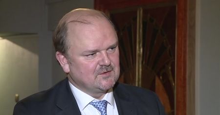 Amica o ekspansji na Wyspach