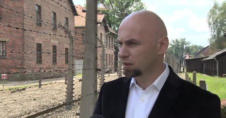 Zaginęły spodnie więźniarskie z obozu koncentracyjnego
