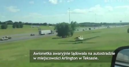 Awaryjne lądowanie na autostradzie w Teksasie