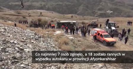 Autokar spadł ze zbocza w Turcji