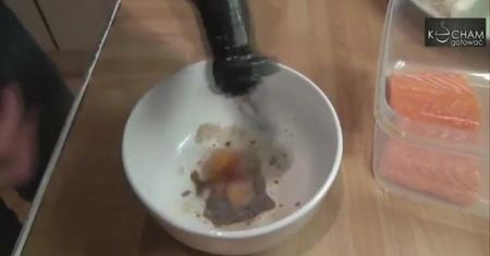 Łosoś w japońskiej glazurze teriyaki