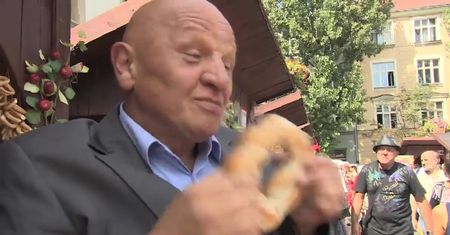 Obwarzanek pod lupą produratury