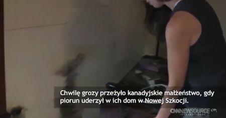 Piorun wypalił dziurę w kojcu dziecka