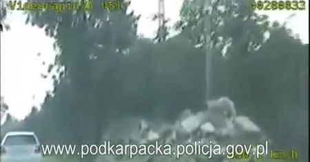Uciekał przed policyjnym patrolem