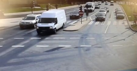 Spowodował kolizję i uciekł