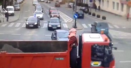 Motocyklista sprawcą kolizji w centrum miasta