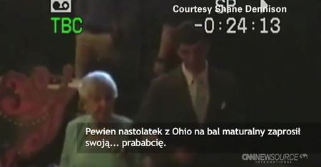 Nastolatek zaprosił prababcię na bal