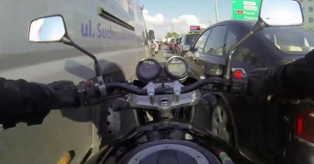 Miasto widziane z motocykla [Bez komentarza]