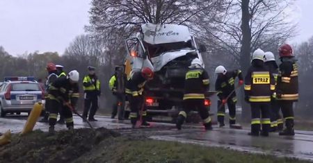 Wypadek busa w Izdebniku