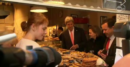 Spacer Johna Kerry'ego po Warszawie