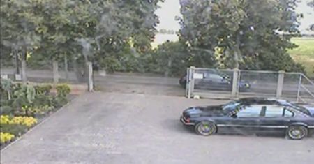 Uderzył w samochód i uciekł