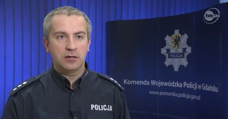 6-latek sam w pociągu SKM