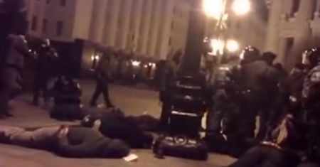 Brutalne pobicie demonstrantów przez 'Berkut'