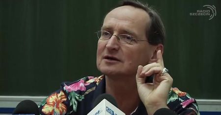 Cejrowski o tęczowej fladze