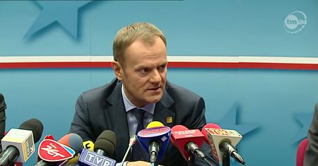Tusk: Decyzja Putina podszyta hipokryzją