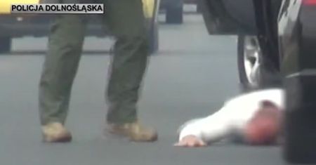 CBŚ rozbiło gang sutenerów