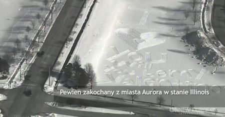 Wydeptał na śniegu olbrzymią walentynkę