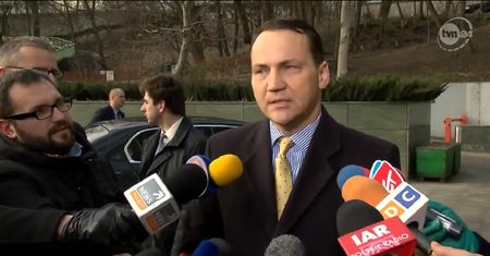 Sikorski o interwencji Rosji na Ukrainie