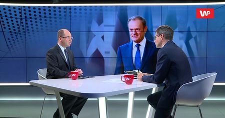 Wybory do Europarlamentu 2019. Adam Bielan o "wilczych oczach" Donalda Tuska