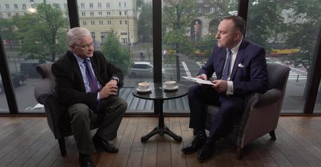 "Racja Stanu": afera o leśniczówkę Cimoszewicza. "Kłamliwa telewizja publiczna podała kolejny materiał"