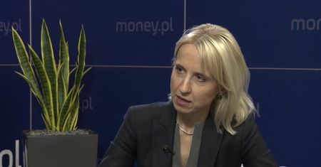 Obniżka PIT do 17 proc. jednak dla wszystkich? Minister finansów odpowiada