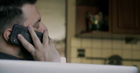 "Tylko nie mów nikomu". Ofiara księdza: Jeśli jest piekło, to takie właśnie