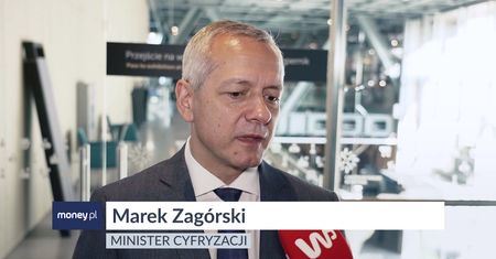 Polska szkoła wchodzi w cyfrową erę. Minister Zagórski: Do końca 2020 r. internet w każdej szkole