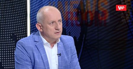 "Tęczowa msza" parodią katolickiego nabożeństwa. Sławomir Neumann: nie przeproszę