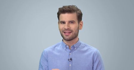 Opozycja błądzi jak dzieci zagubione w lesie. Kompromitacja Komorowskiego i Schetyny