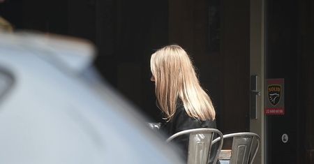 Odporna na upały Agnieszka Woźniak-Starak w skórzanej kurtce