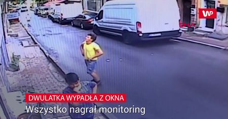 Zobaczył dwulatkę w oknie. Nie zastanawiał się nawet przez moment