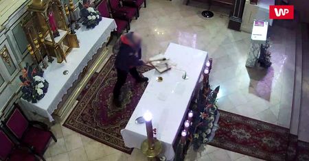 Atak siekierą na ołtarz w Rypinie. Mamy nagrania