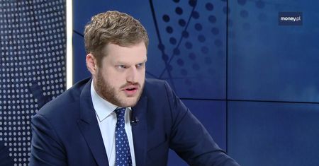 Chorzy umierają z bólu. Ministerstwo zdrowia zwala winę na... lekarzy