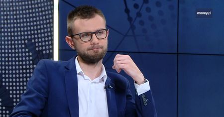 Frankowicz w sądzie, ile to kosztuje? "Najwięcej płaci się za sukces. Prowadzenie za ok. 10 tys. zł"